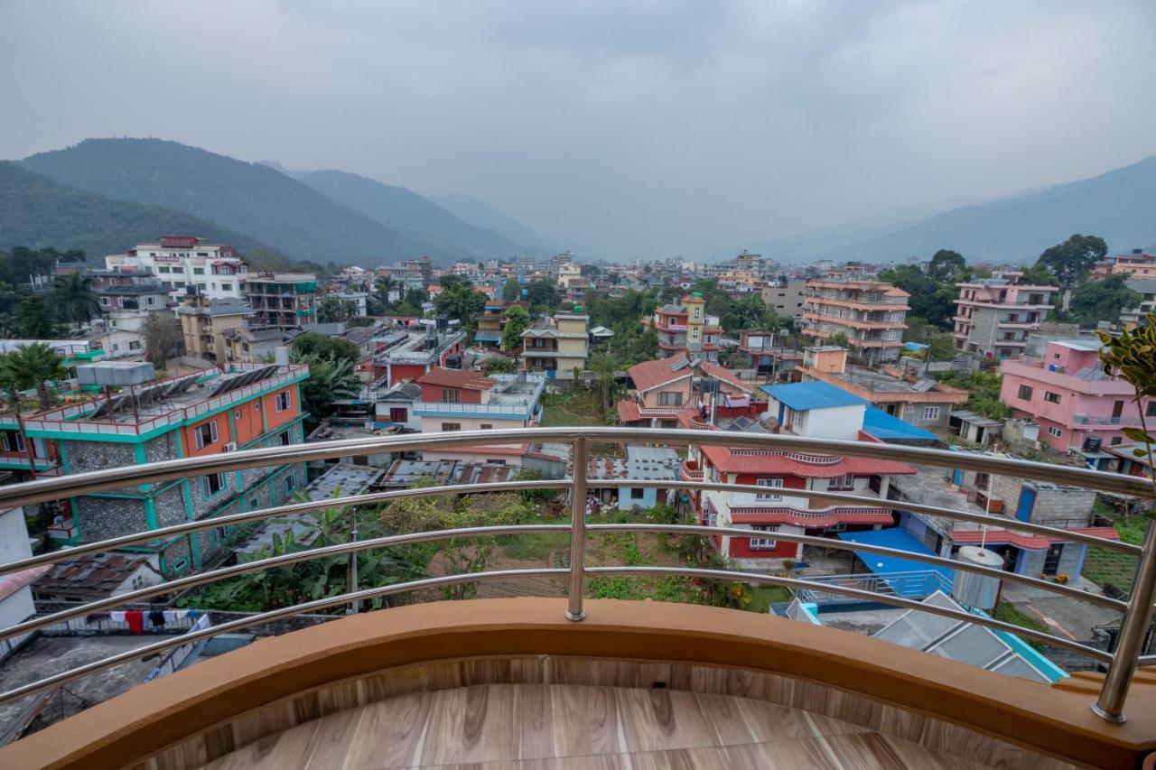 Oyo 253 Hotel Pinnacle Pokhara Eksteriør bilde